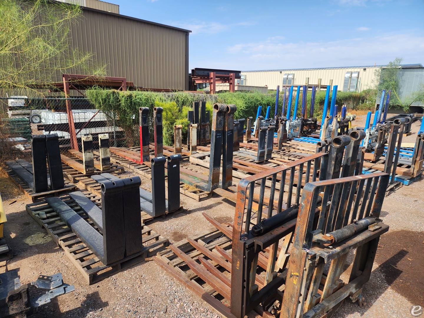    At UsedEquipmentHub.com