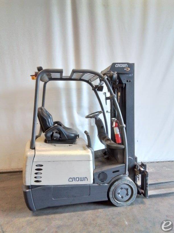 2009 Crown SC5225-30 At UsedEquipmentHub.com