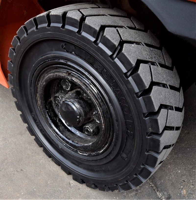 2000 Toyota 6BRU18 At UsedEquipmentHub.com