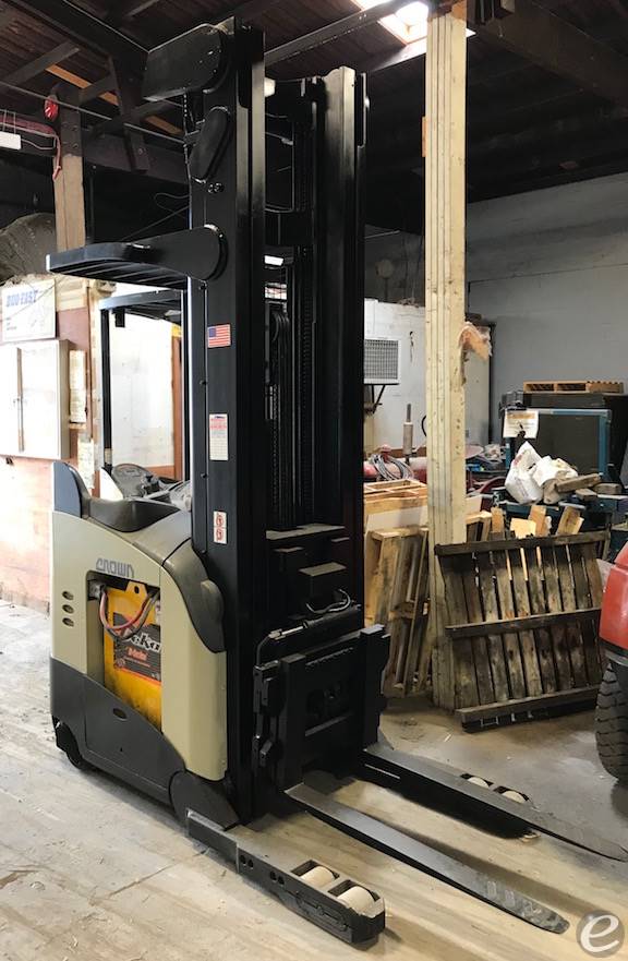 2008 Crown RR5220-45 At UsedEquipmentHub.com