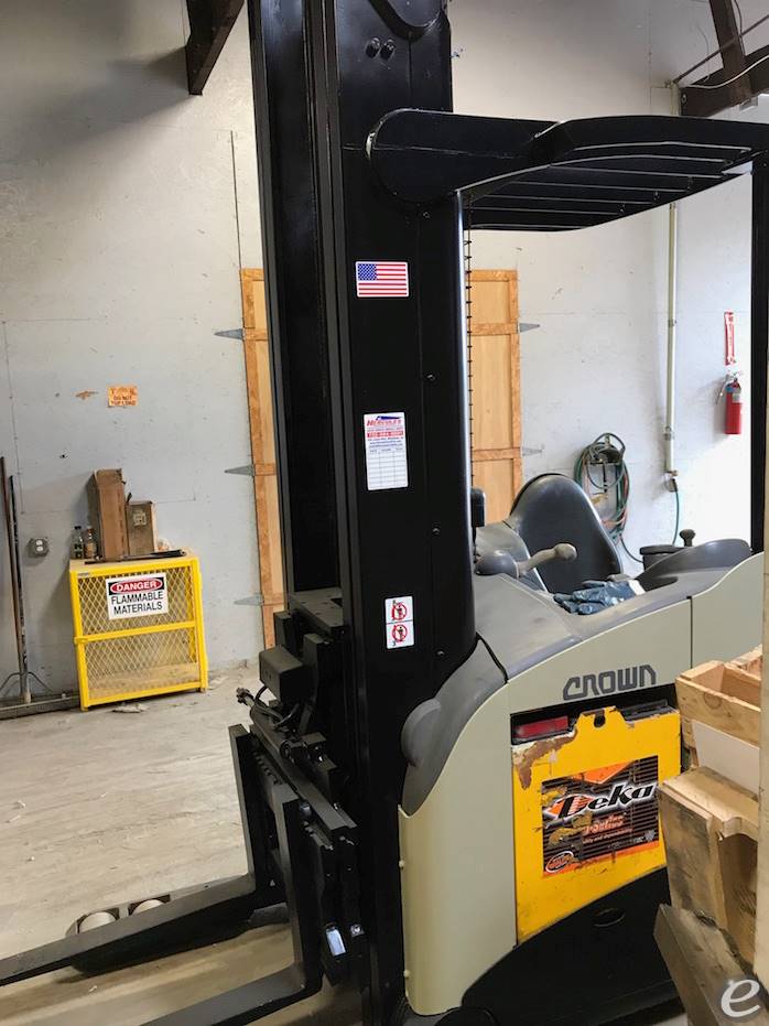 2008 Crown RR5220-45 At UsedEquipmentHub.com