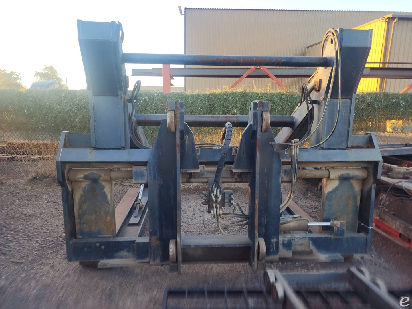 2015   At UsedEquipmentHub.com