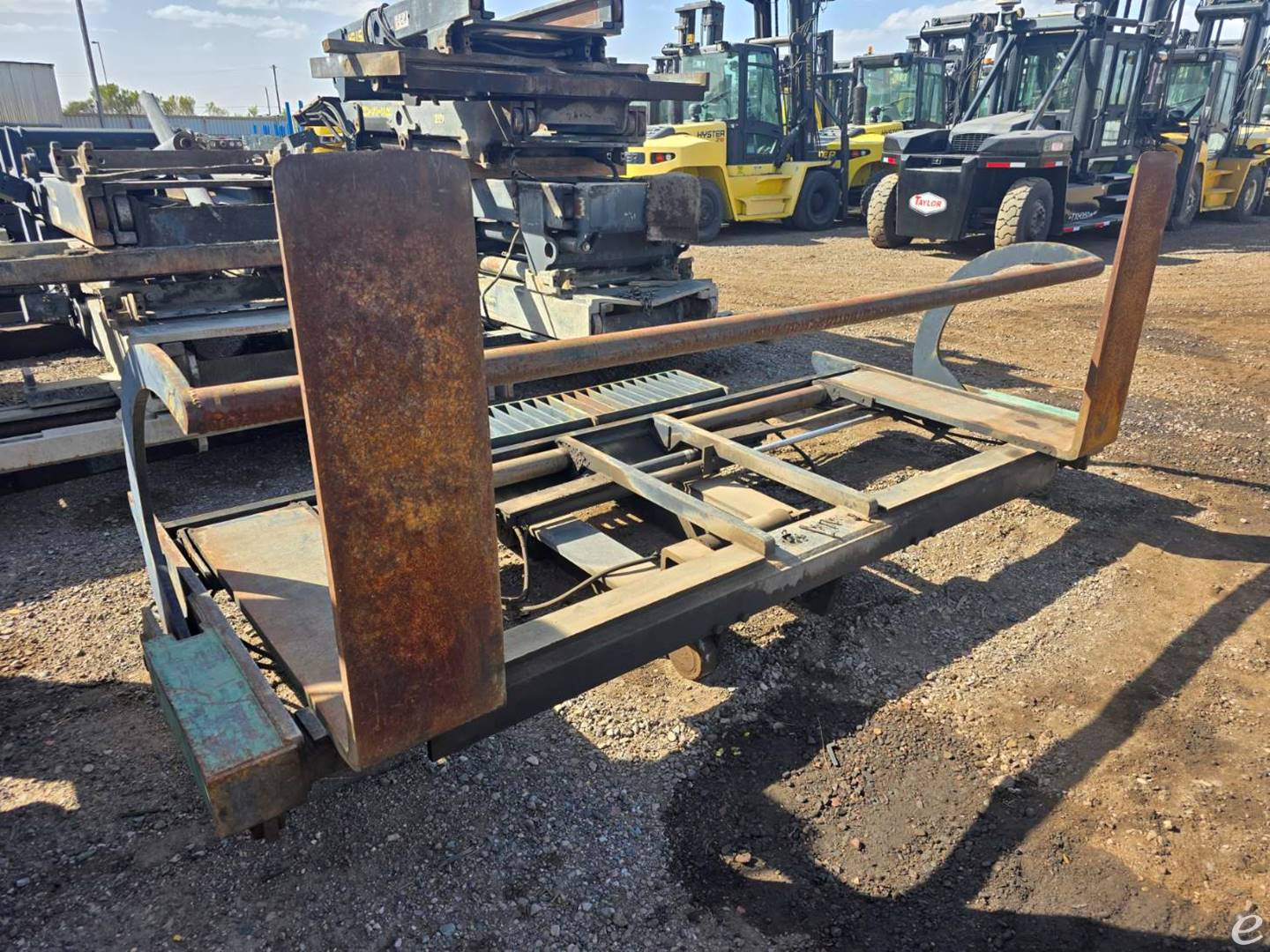 2017   At UsedEquipmentHub.com