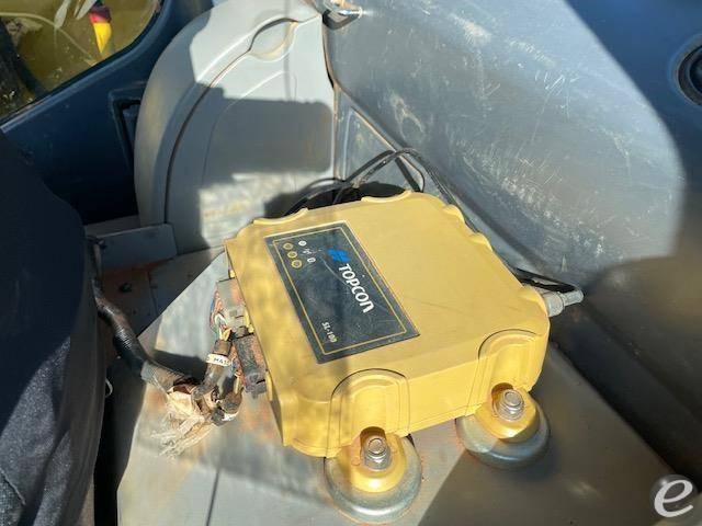 2015 Komatsu PC210 LCi-10 At UsedEquipmentHub.com