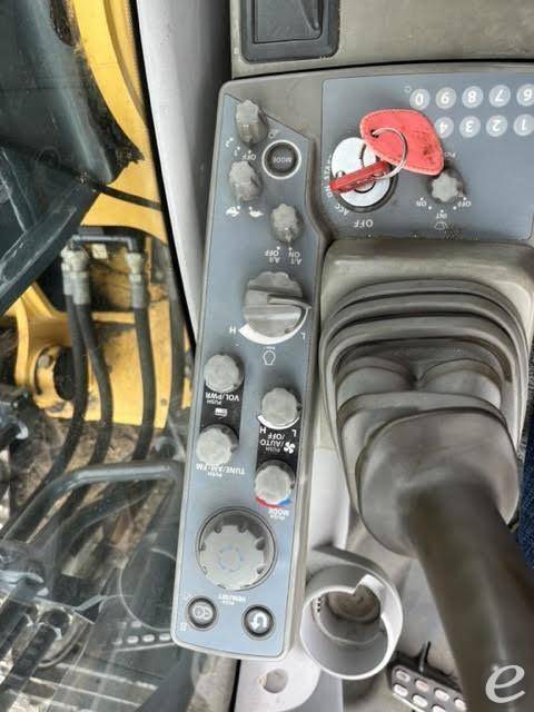 2012 John Deere 180G LC At UsedEquipmentHub.com