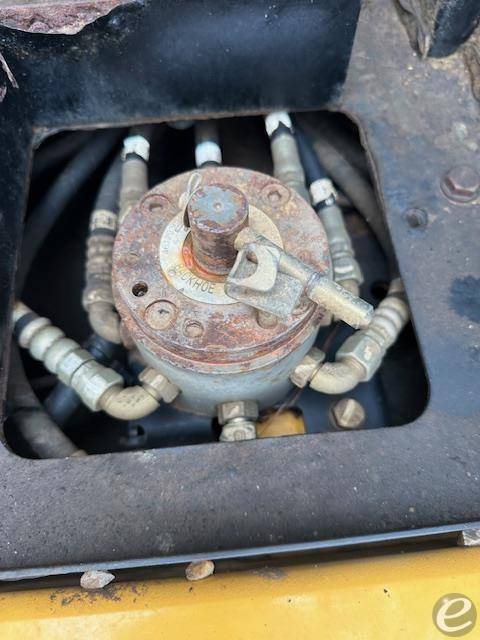 2012 John Deere 250G LC At UsedEquipmentHub.com