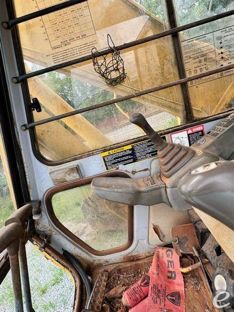 1994 John Deere 790E LC At UsedEquipmentHub.com