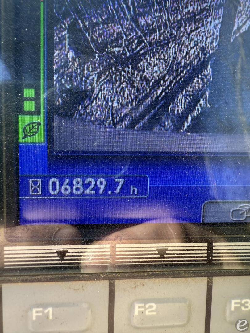 2017 Komatsu PC210 LC-11 At UsedEquipmentHub.com