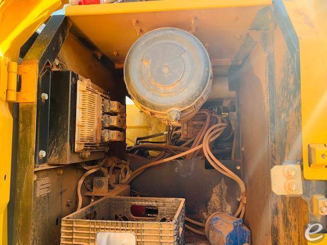 2012 John Deere 250G LC At UsedEquipmentHub.com