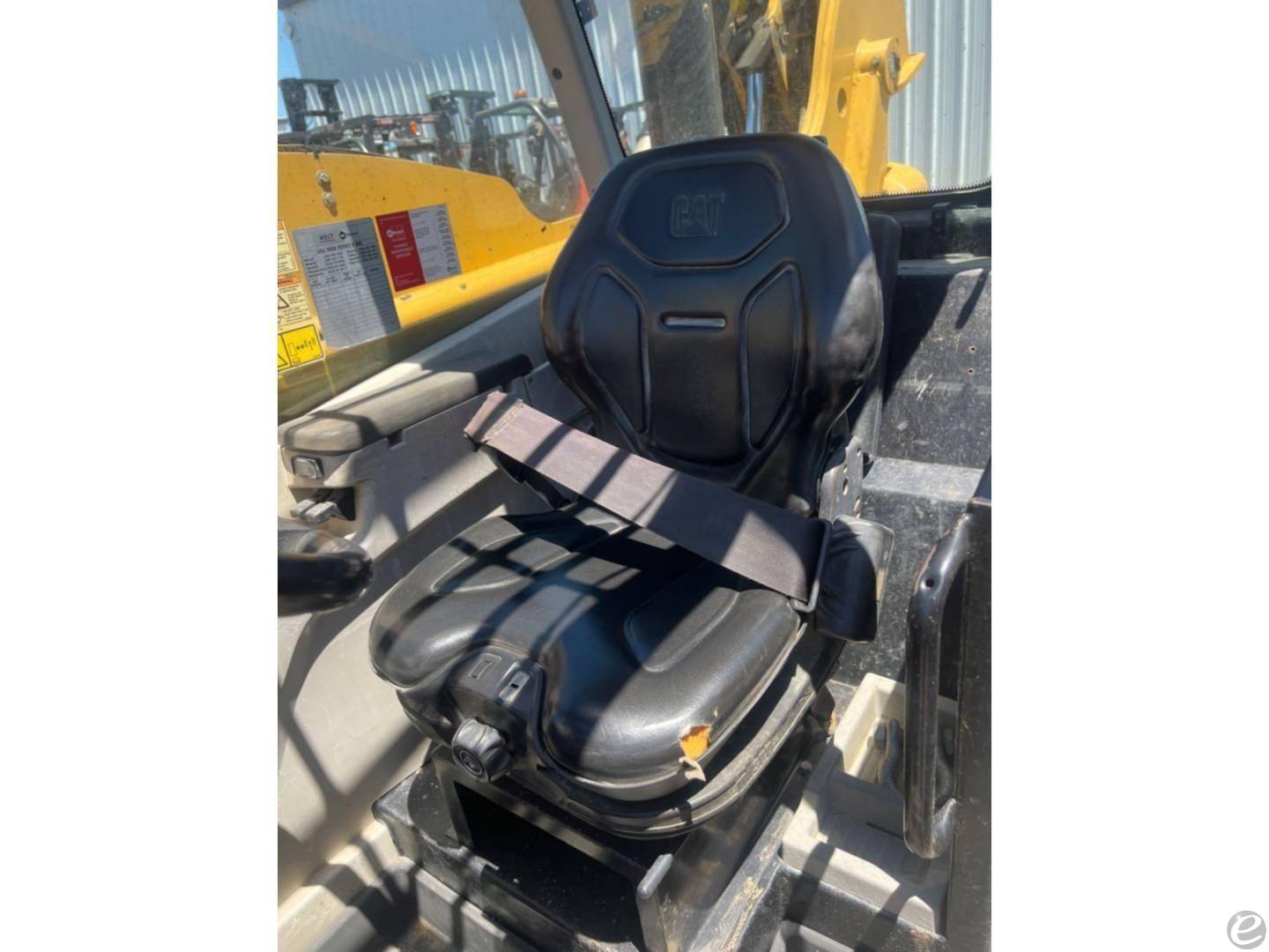 2015 Cat TL1055 At UsedEquipmentHub.com