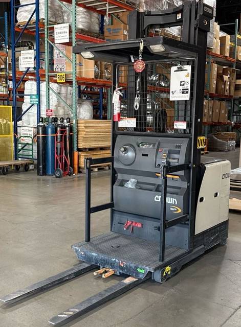 2017 Crown SP3520-30 At UsedEquipmentHub.com