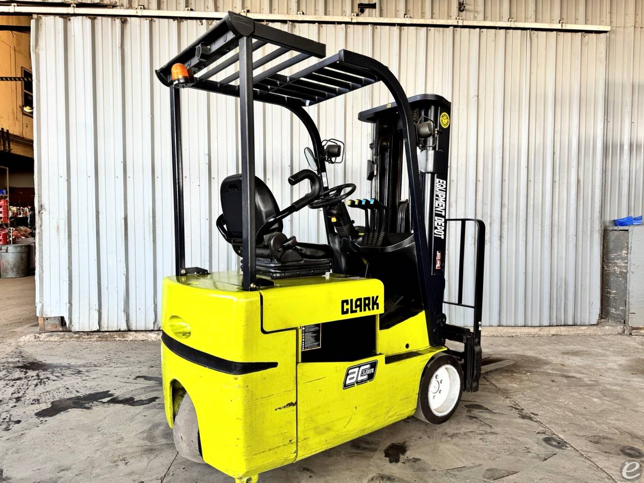 2015 Clark TMX15 At UsedEquipmentHub.com