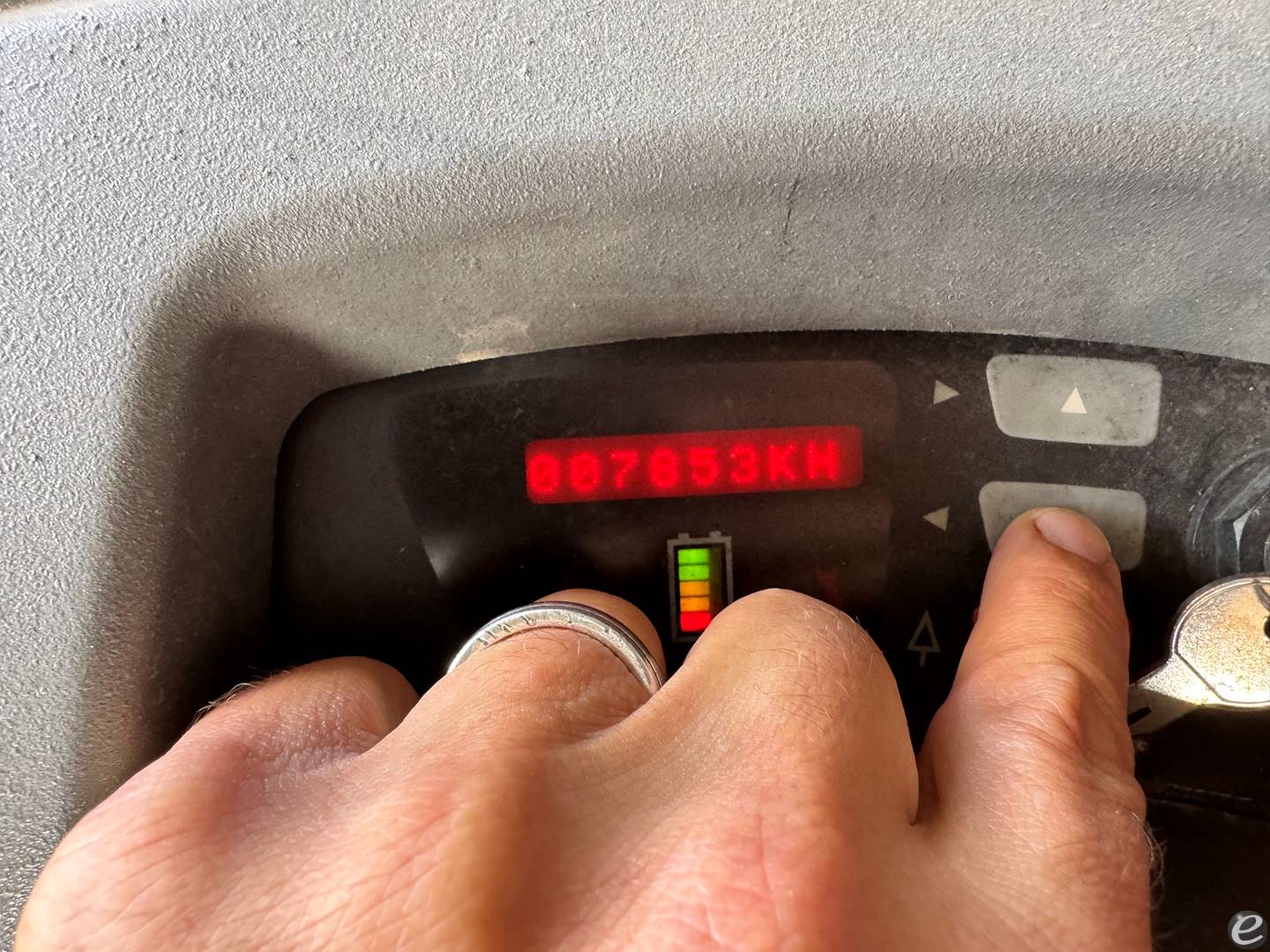 2017 Raymond 425-C35QM At UsedEquipmentHub.com