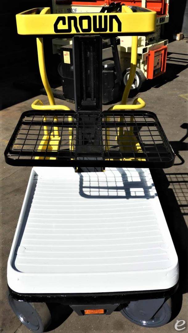 2002 Crown WAV50-84 At UsedEquipmentHub.com