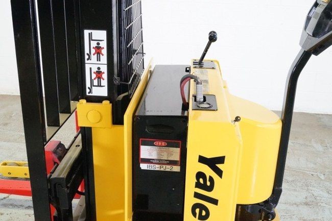 2004 Komatsu FG25T-12 At UsedEquipmentHub.com