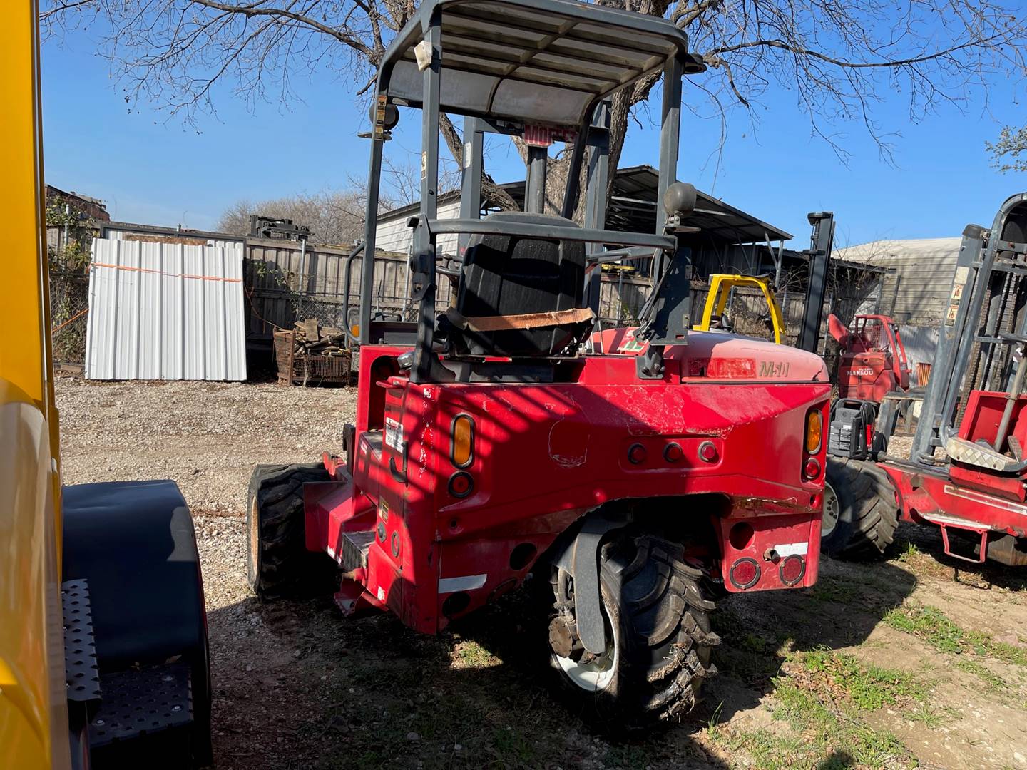 Moffett M5000 For Sale In Dallas, Texas